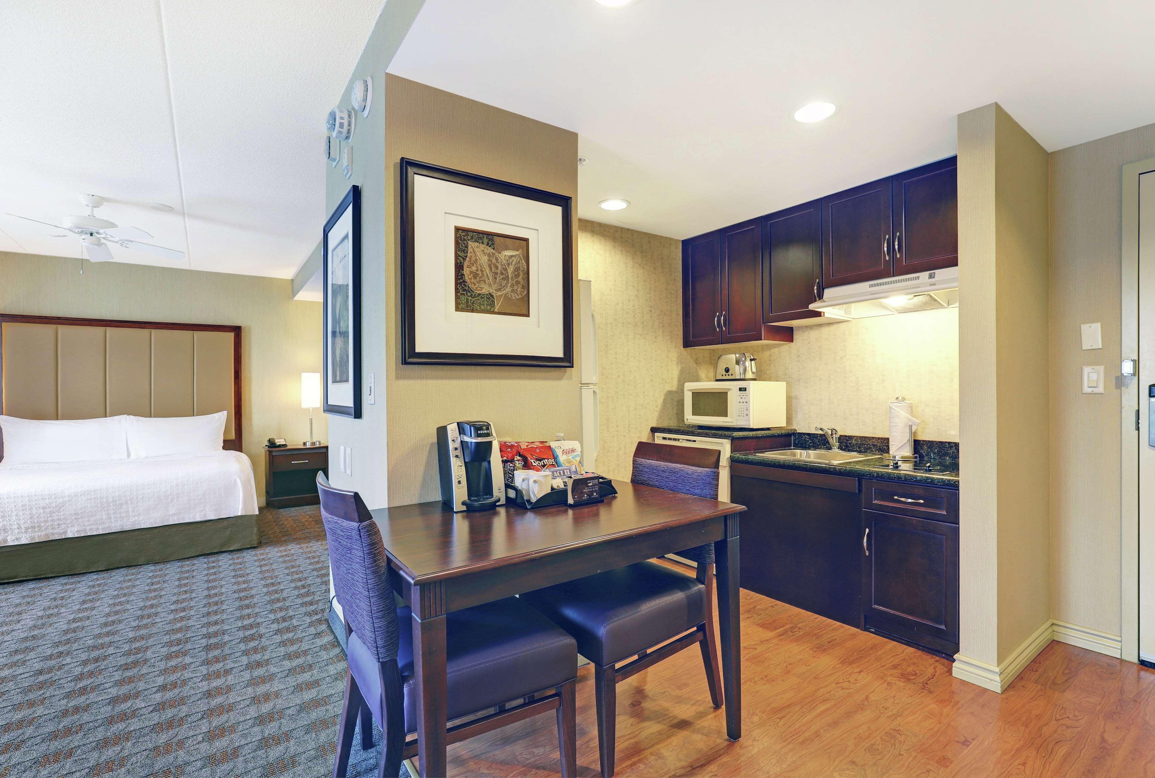 Homewood Suites By Hilton Cambridge-Waterloo, Ontario Exteriör bild