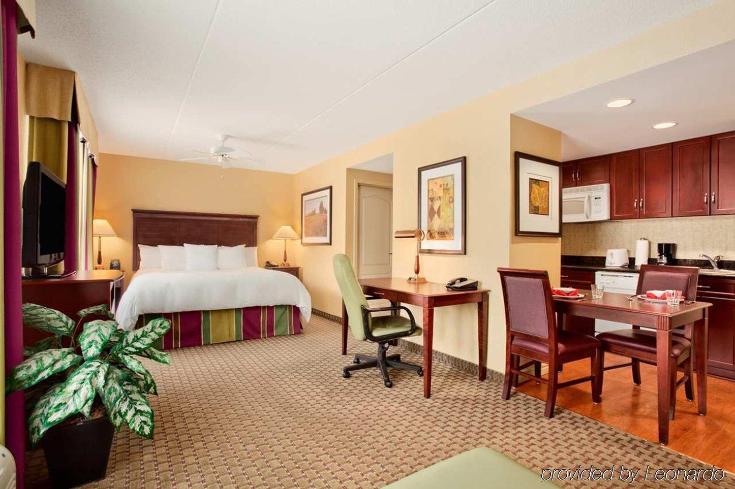 Homewood Suites By Hilton Cambridge-Waterloo, Ontario Rum bild